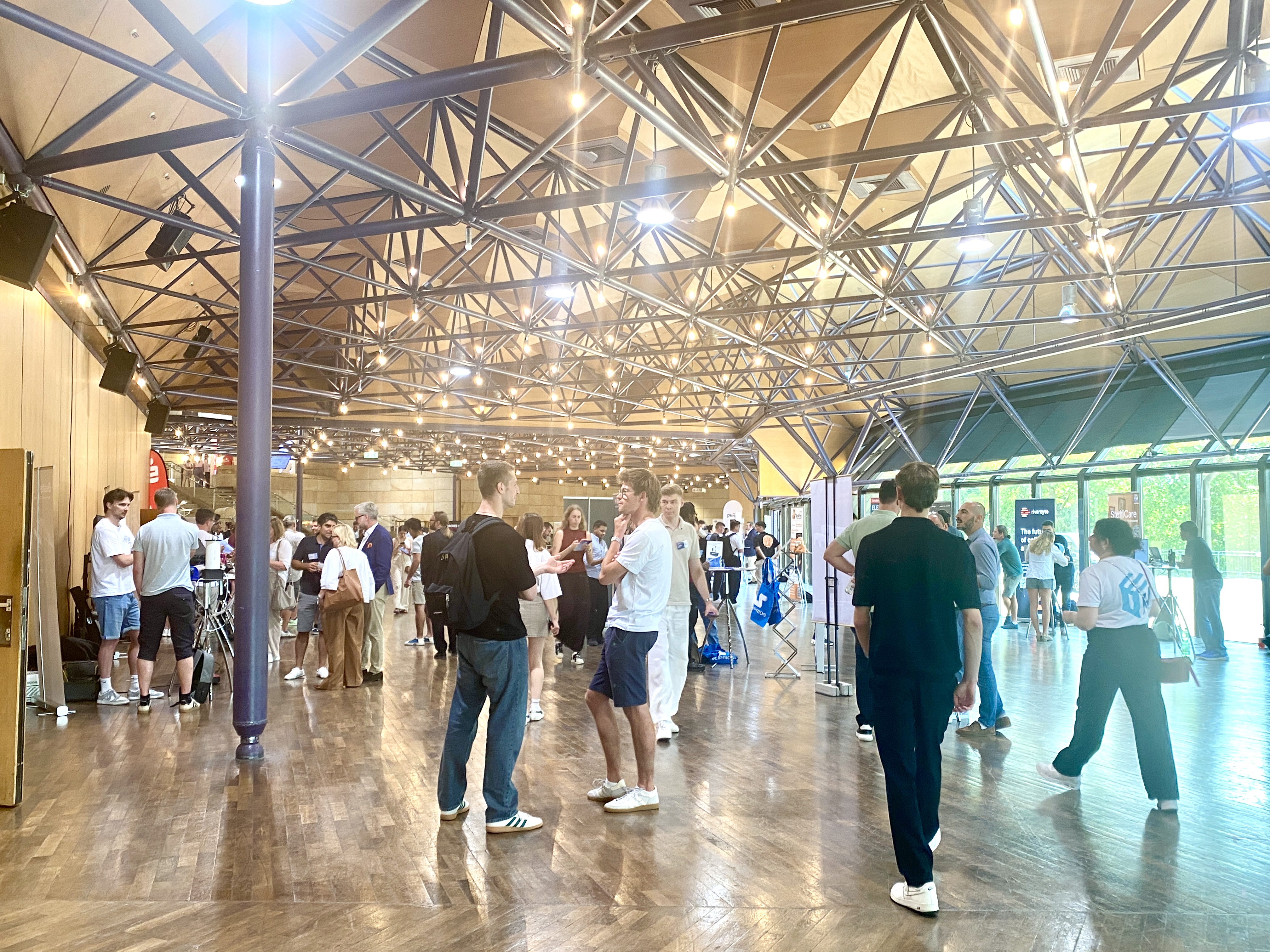 Networking atmosphere at Innovation Festival 2026